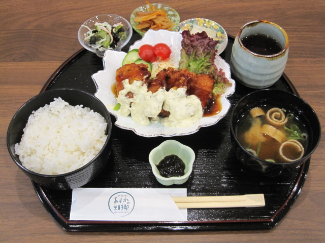 チキン南蛮定食(1,080円)