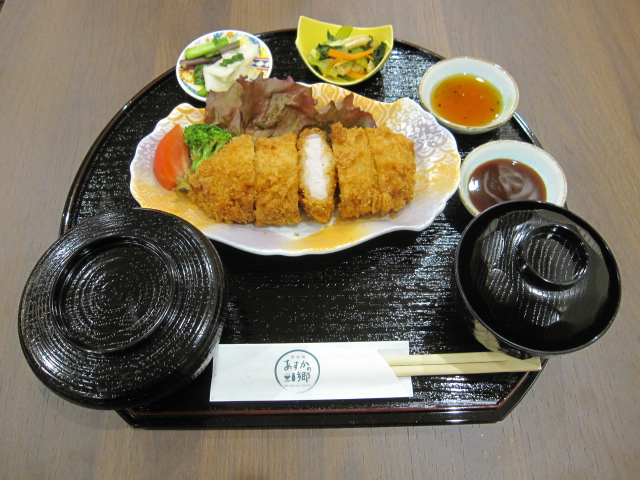 柔らかロースカツ(150g)定食(1,280円)